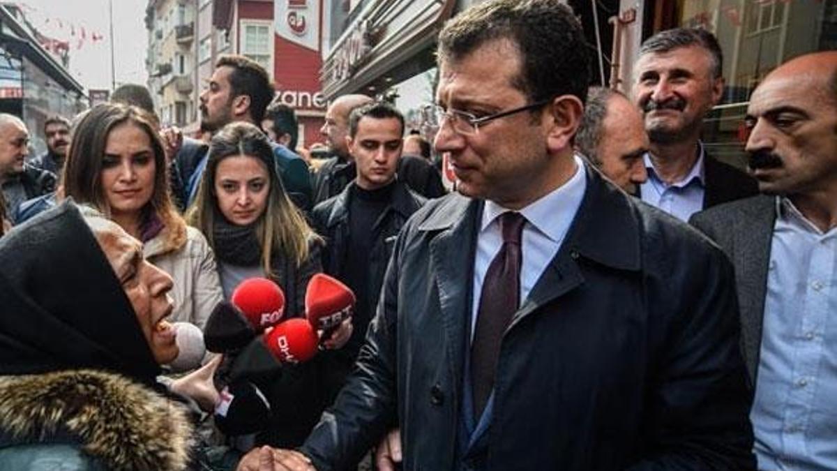 Ekrem İmamoğlu seçim çalışmalarını Beyoğlu'nda sürdürdü