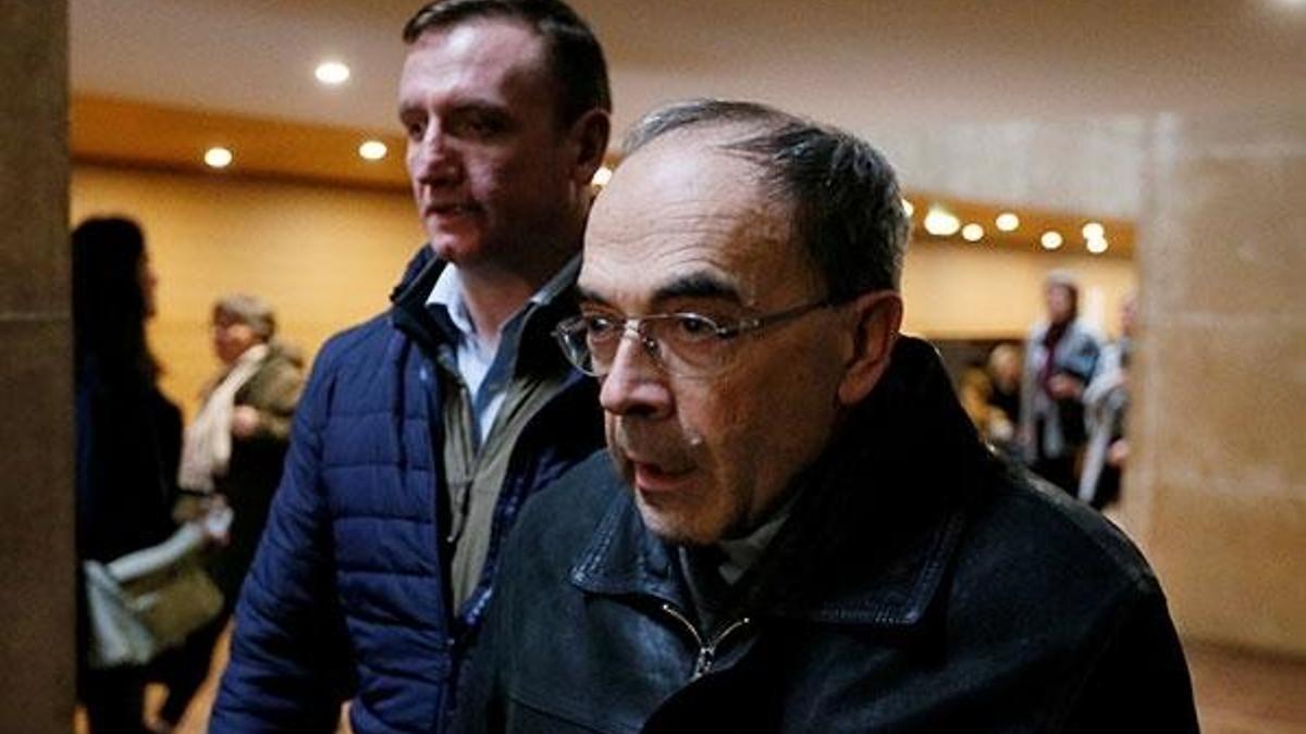 Son dakika... Ve Barbarin istifasını sundu!