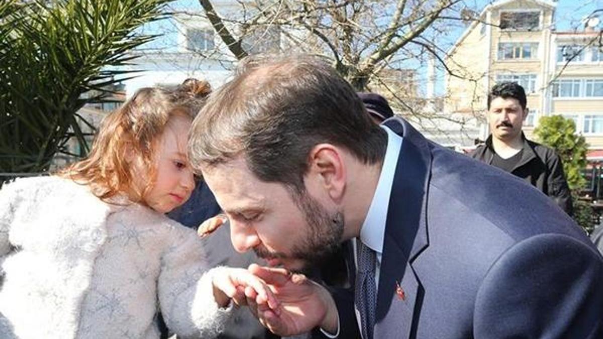 Bakan Albayrak, Sarıyer’de esnaf ziyaretinde bulundu!