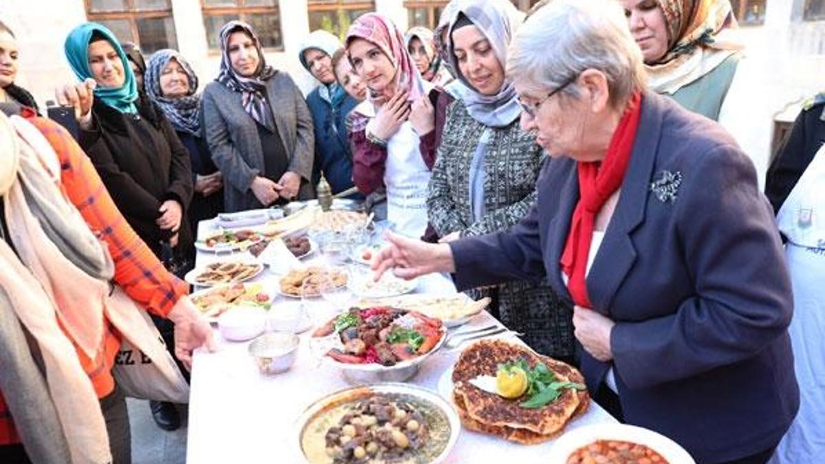 Canan Karatay: Lahmacun en sağlıklı fast-food