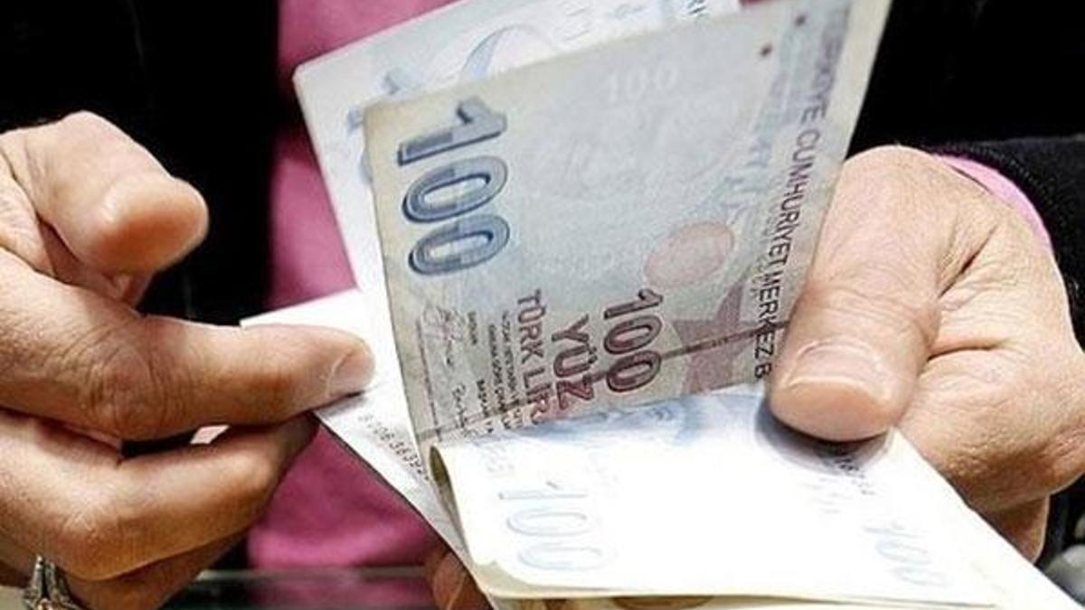 Milyonlarca emekli bekliyordu 2 bin TL bayram ikramiyesi...