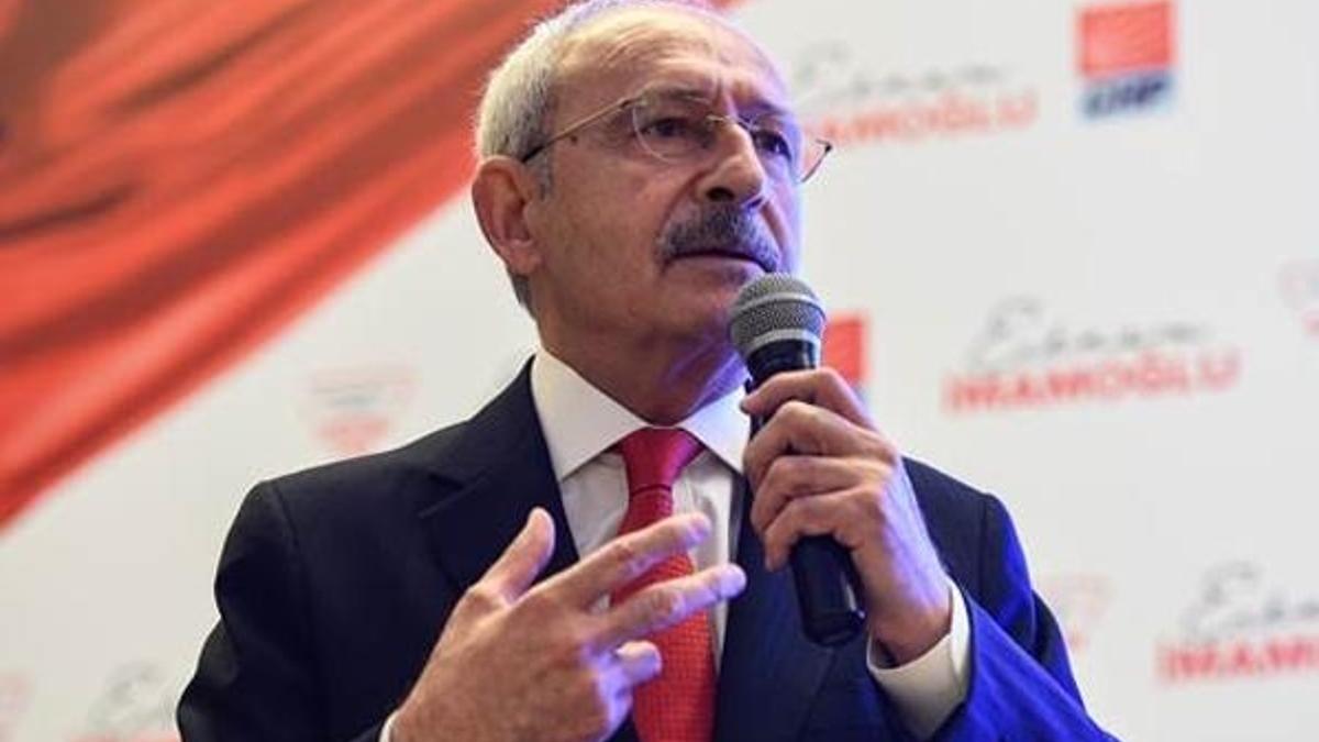 Kılıçdaroğlu 'Sanatçılar ve edebiyatçılar buluşması'nda konuştu