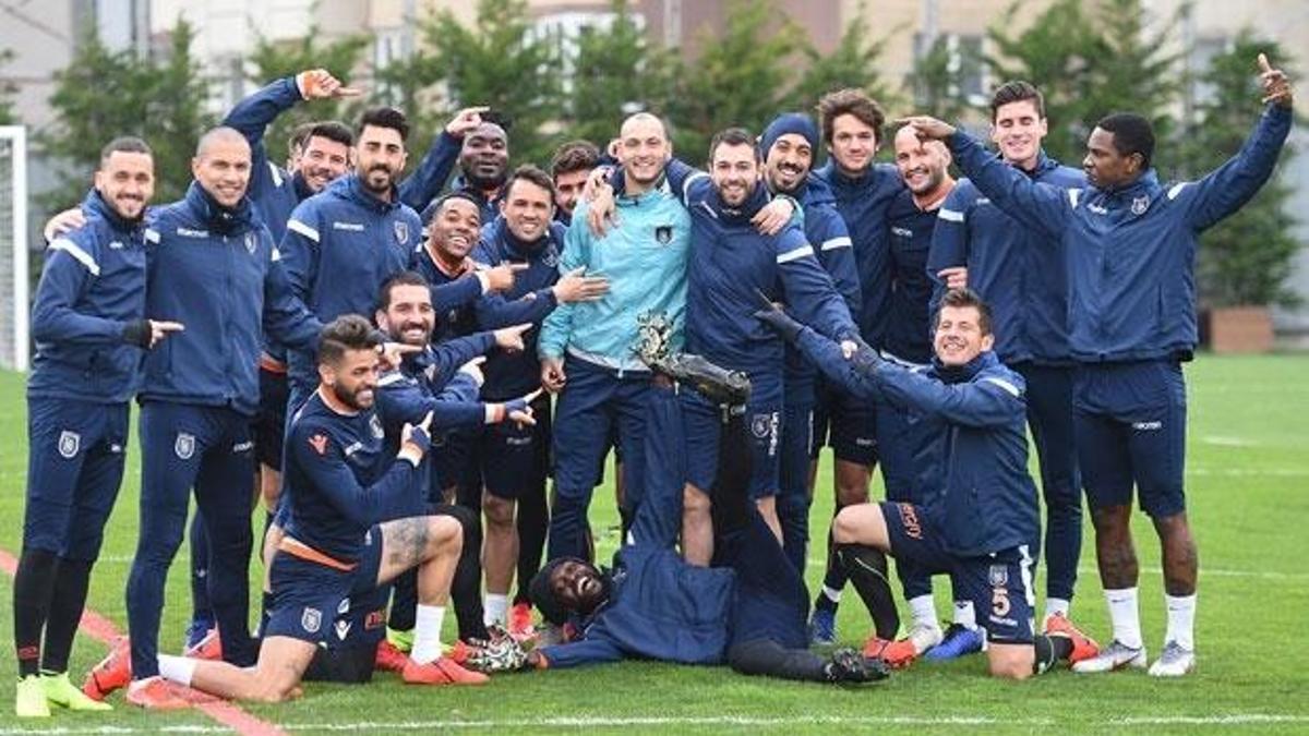 Başakşehir Avrupa'nın zirvesine kuruldu!