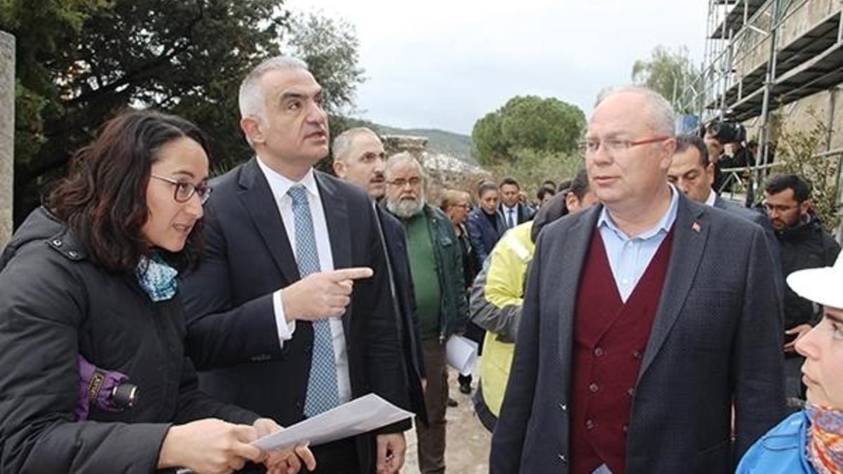 Bakan Ersoy: Bu sene de turist sayısında çok ciddi artış bekliyoruz