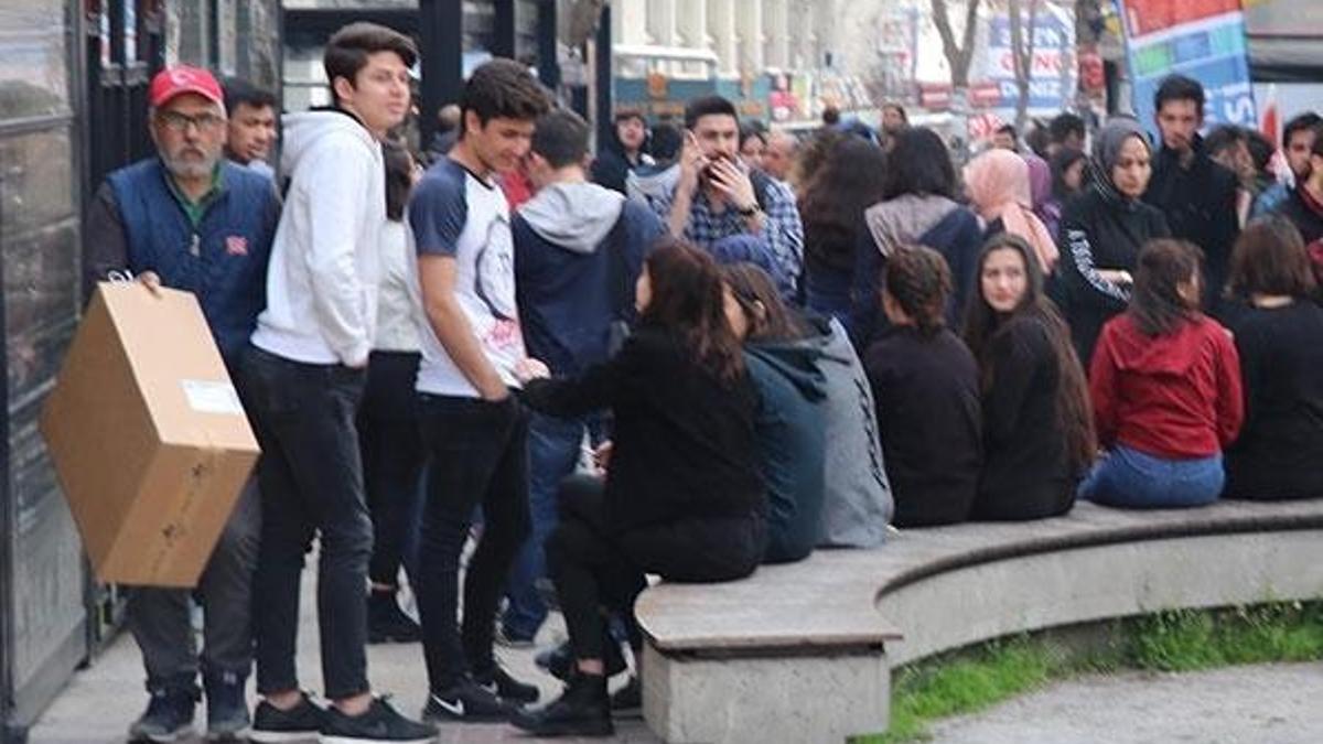 Denizli'de şiddetli deprem! Çok sayıda ilde hissedildi