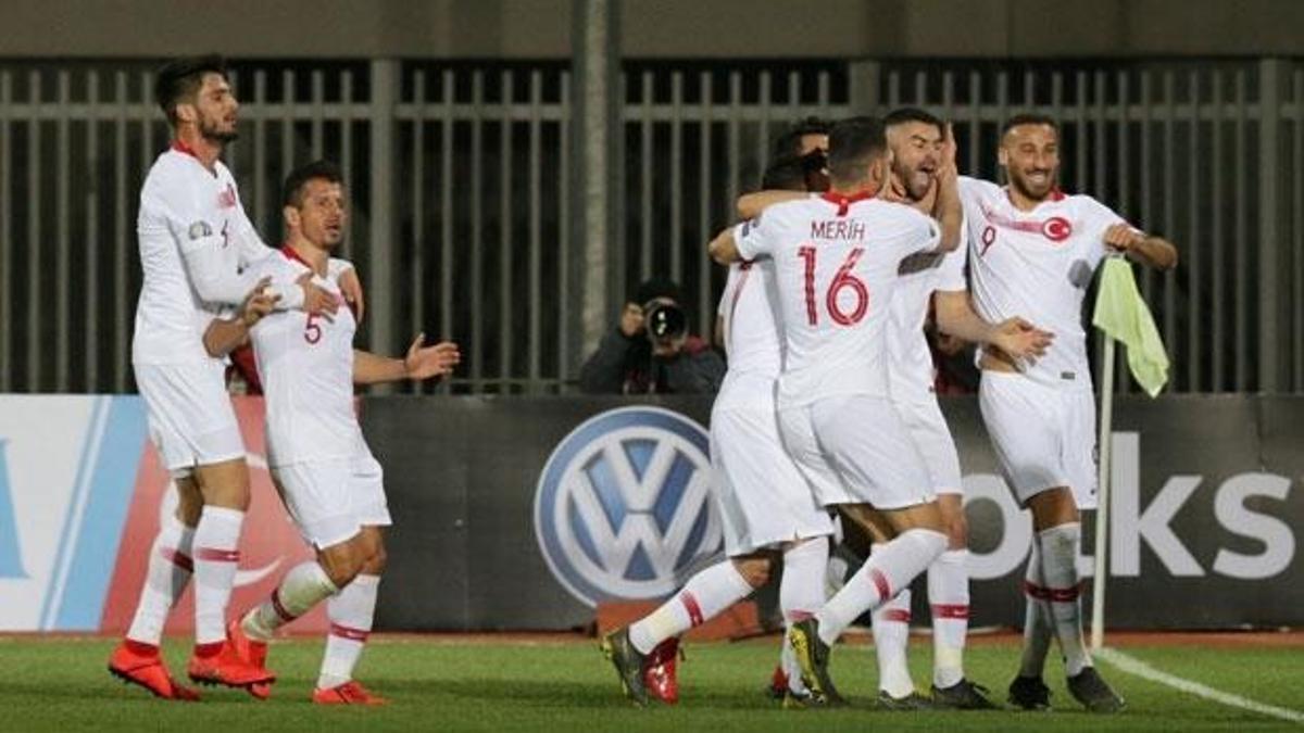 Arnavut basını: Türkiye terlemeden kazandı!