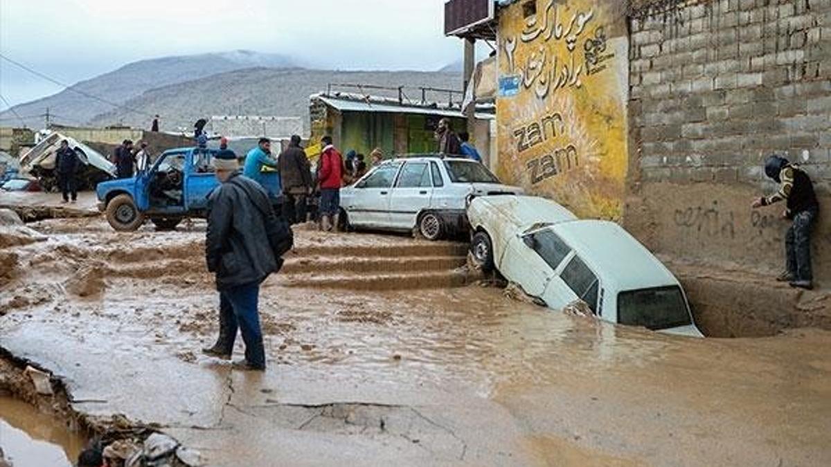 İran'daki sel felaketinde can kaybı 44'e yükseldi