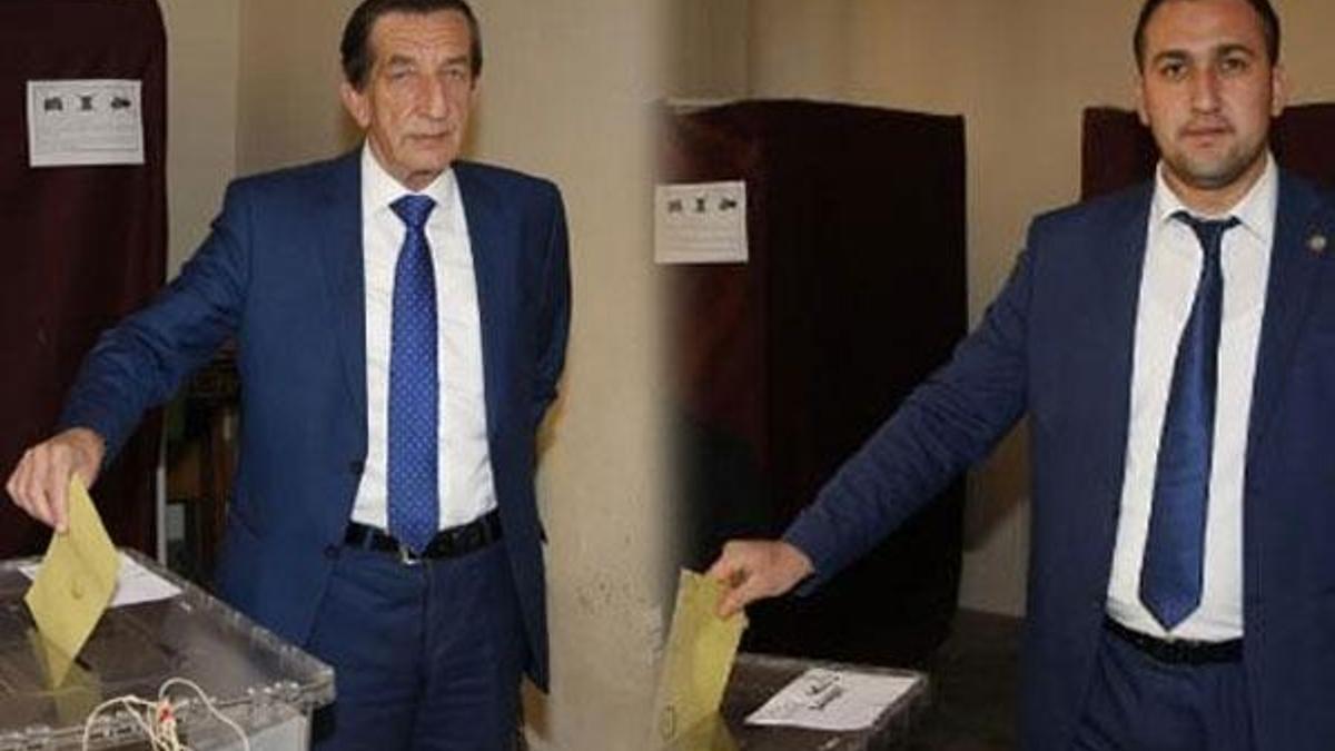 Rakip olan muhtar adayı baba ve oğlu, oylarını kullandı