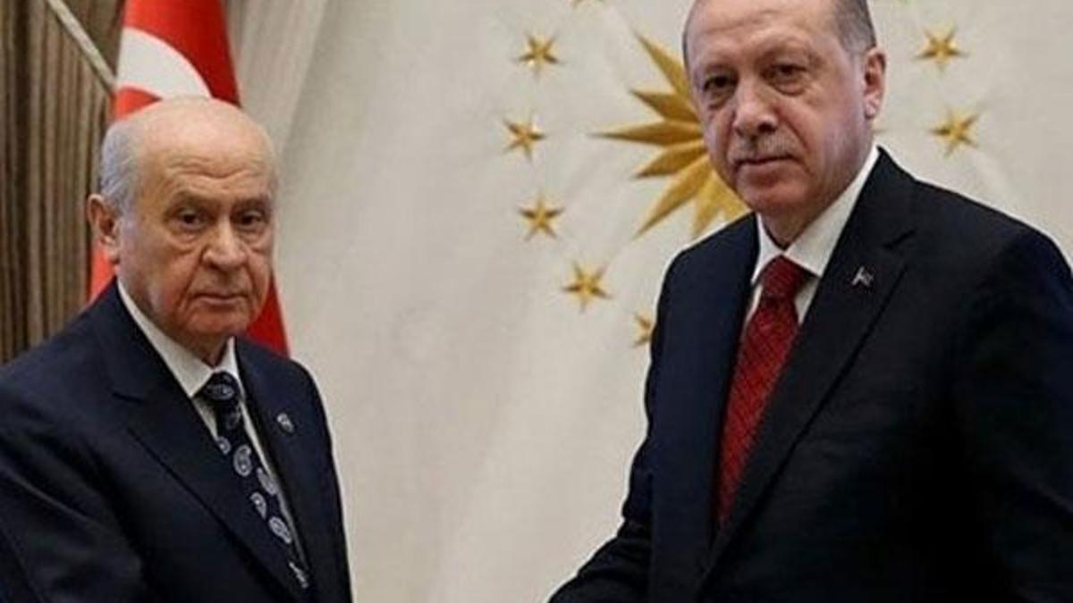 Cumhurbaşkanı Erdoğan, Türkeş'in ölüm yıldönümü dolayısıyla Bahçeli'yi aradı