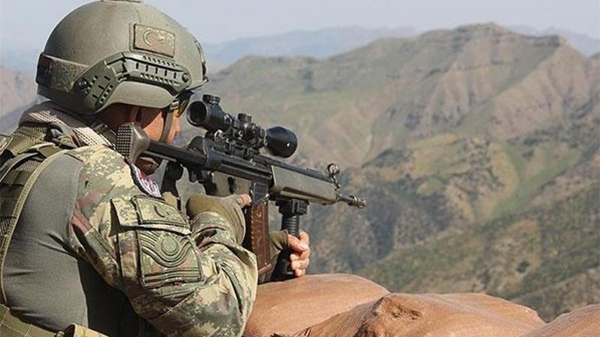 Şırnak'ta 4 PKK'lı terörist teslim oldu
