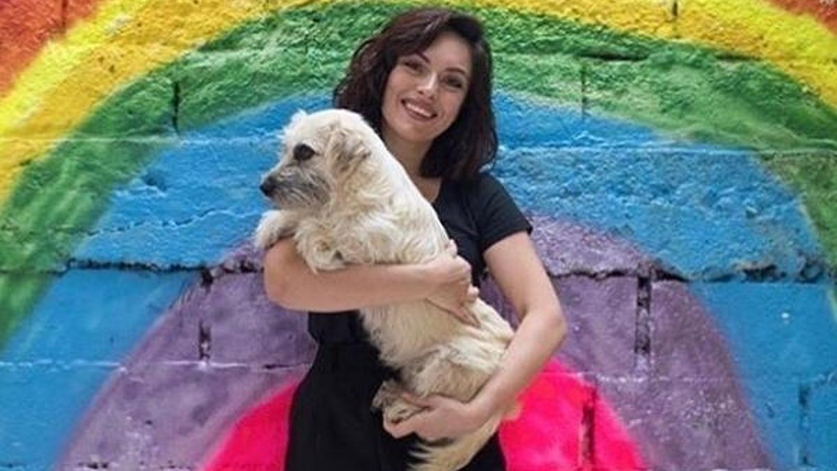 Ezgi Mola: Sülalesiyle birlikte yok olsun!