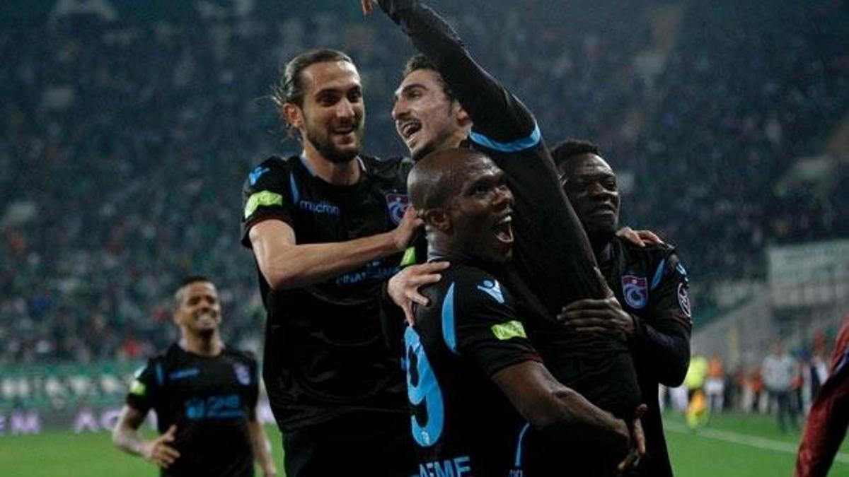 Trabzonspor'u Abdülkadir Ömür sırtladı!