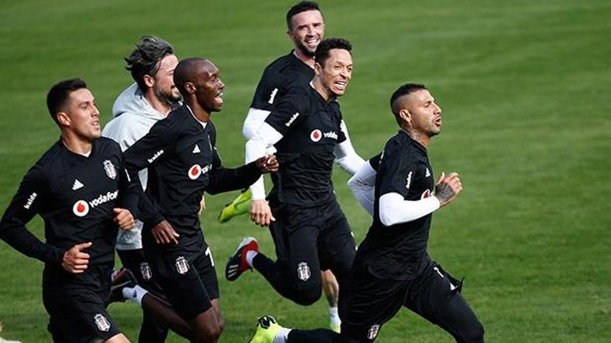 Beşiktaş'ta büyük sürpriz! Yönetime bildirdi, gidiyor
