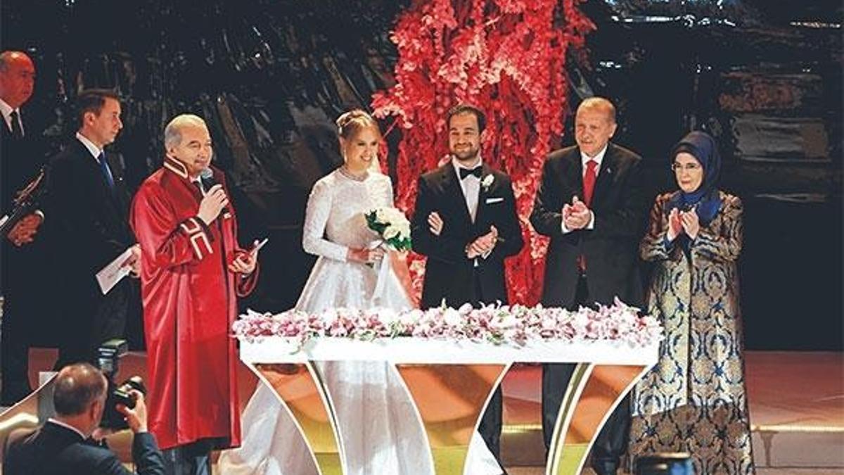Yılın düğünü