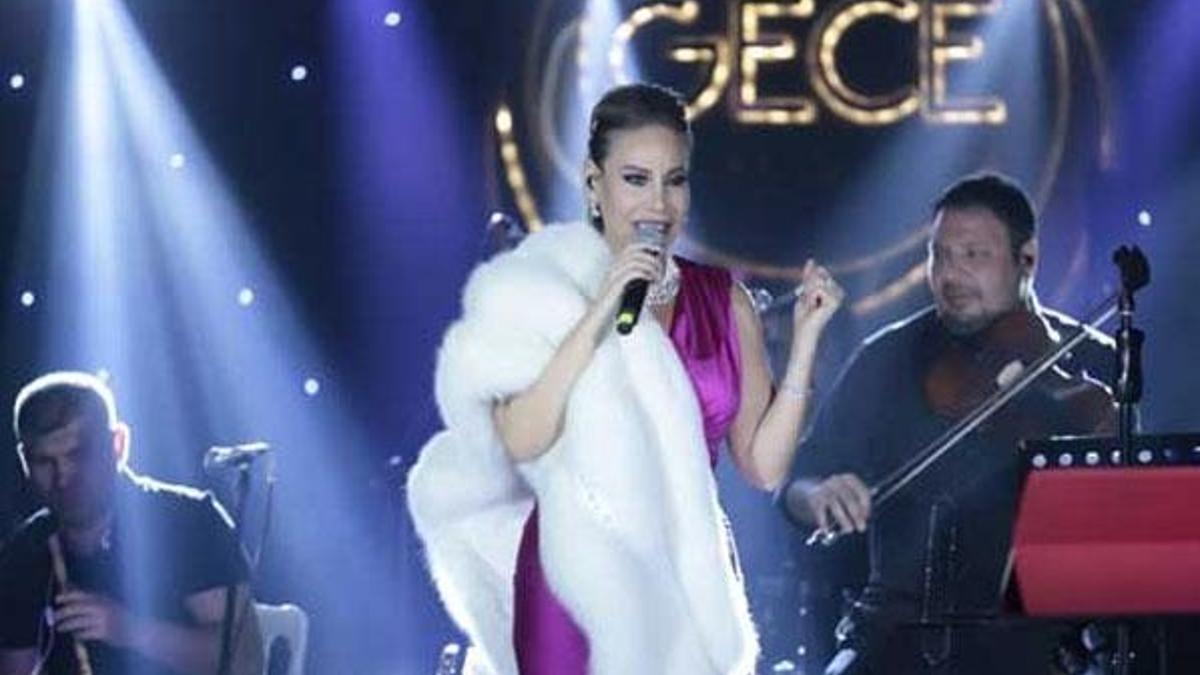 ‘Eski sevgililerimin çöpünü bile takmam’