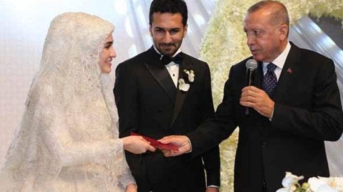 Cumhurbaşkanı Erdoğan nikah şahidi oldu