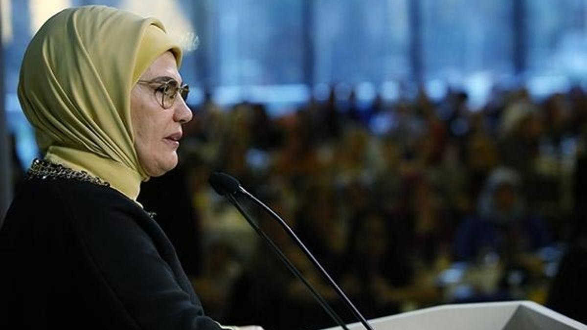 Emine Erdoğan'a Dünya İnsaniyet Forumu'ndan "Fark Yaratan" ödülü