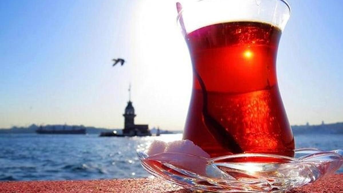 Çayın yanlış tüketimiyle gelen risklere dikkat