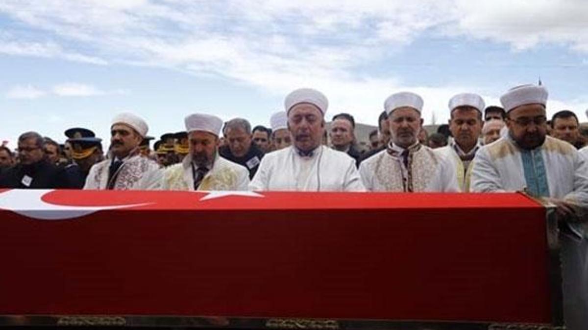 Şehit Yener Kırıkcı son yolculuğuna uğurlandı