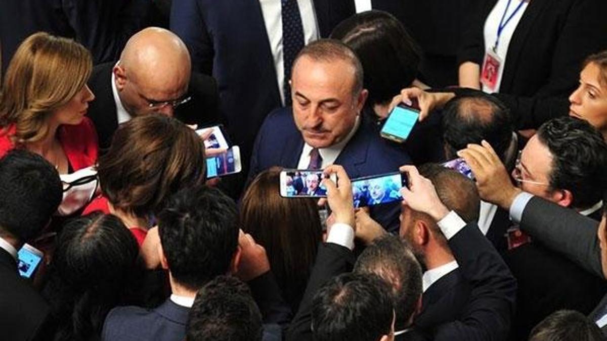 Bakan Çavuşoğlu'ndan flaş S-400 açıklaması