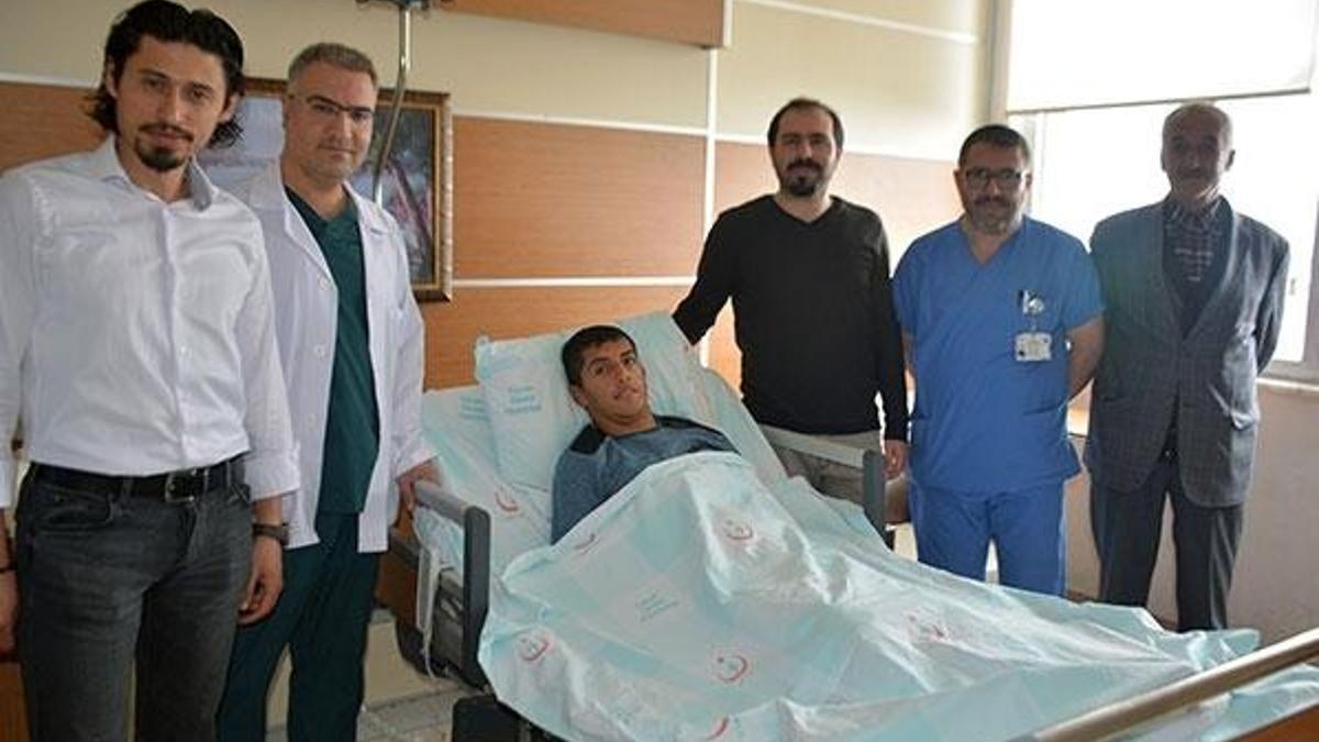 Doğduktan sonra ilk kez 2 gözüyle gördü