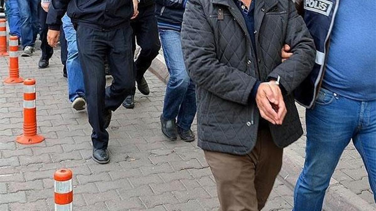 Adana'da şafak operasyonu! Çok sayıda gözaltı...