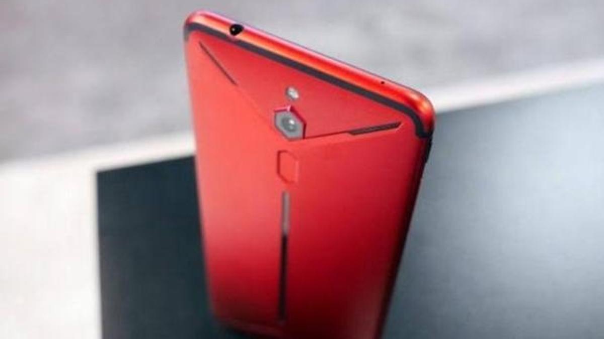 Oyunculara özel telefon: Red Magic 3