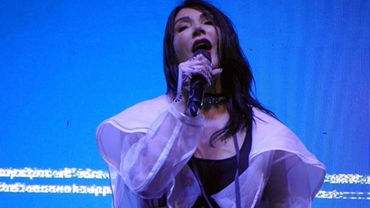 Hande Yener yıkıldı! 'O adam hastaneden çıkarsa yanarım'