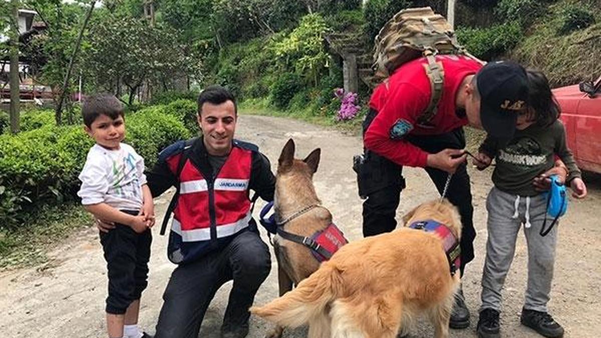 Kaybolan 2 çocuk ormanlık alanda bulundu
