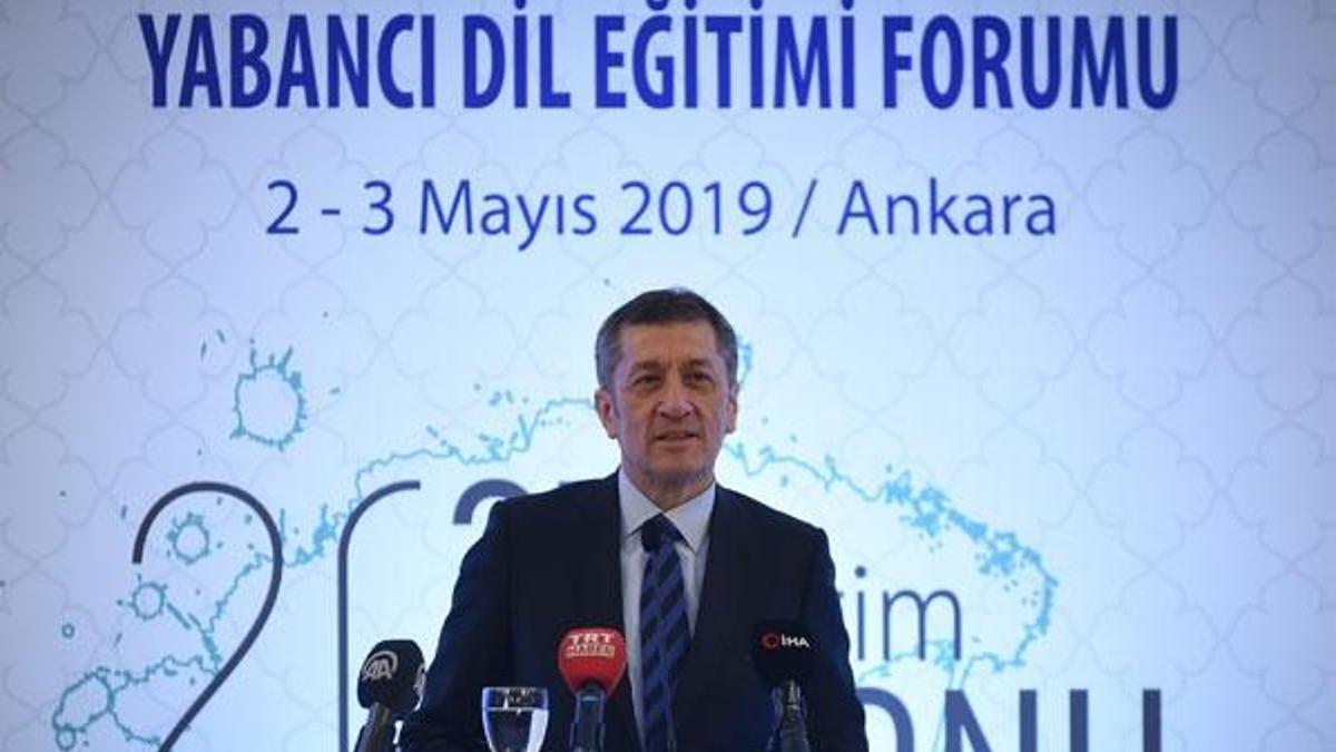 Ziya Selçuk'tan yabancı dil açıklaması