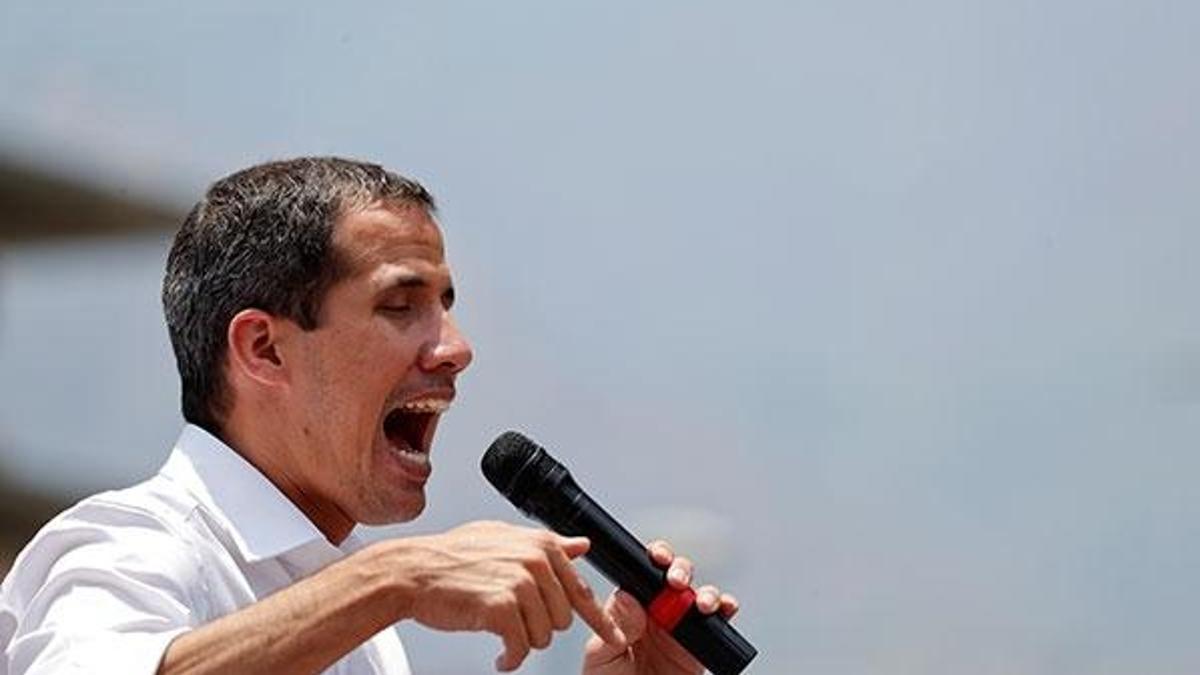 Guaido her yolu deniyor! Yarın...