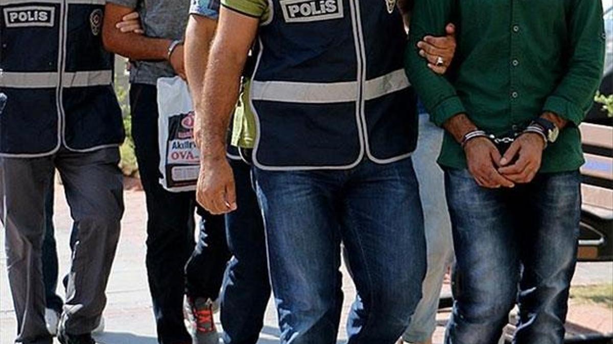 Peş peşe FETÖ operasyonları! Onlarca gözaltı...