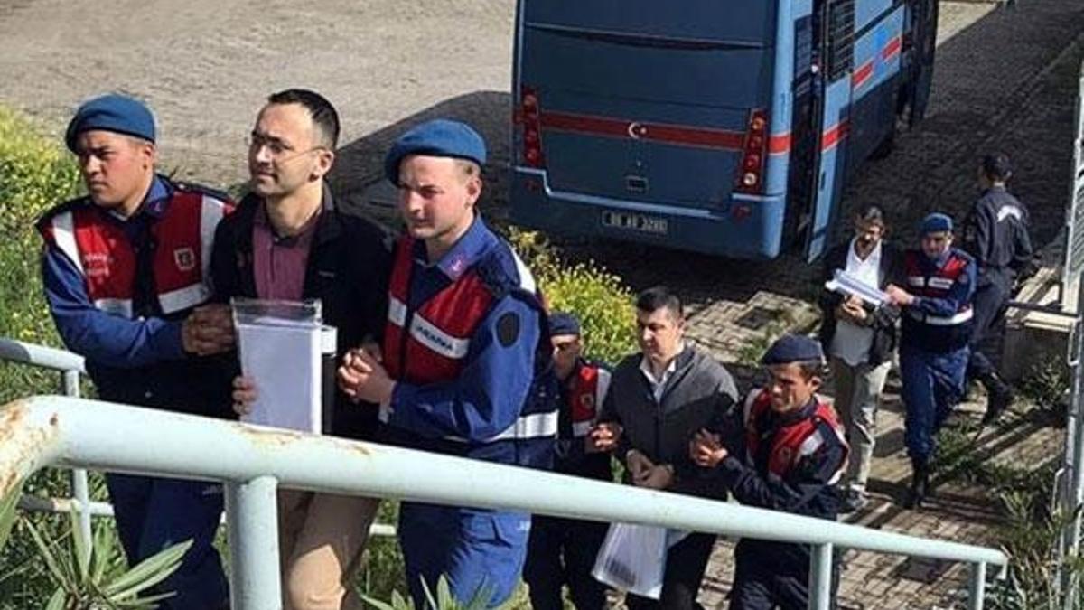 Donanma Komutanlığı'ndaki darbe girişimi davası kararına onama