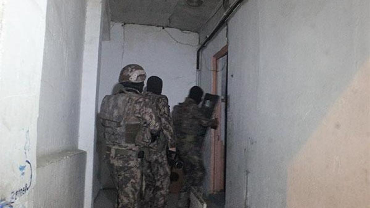İstanbul’da uyuşturucu operasyonu: 25 gözaltı