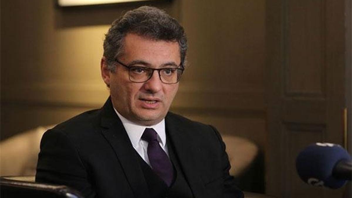 KKTC'de hükümet krizi! Resmen sunuldu