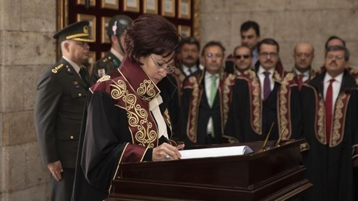 Danıştay Başkanı Güngör'den Anıtkabir'e ziyaret
