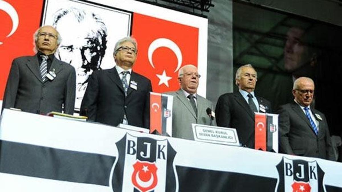 Beşiktaş'ta yeni divan başkanı Atıf Keçeci