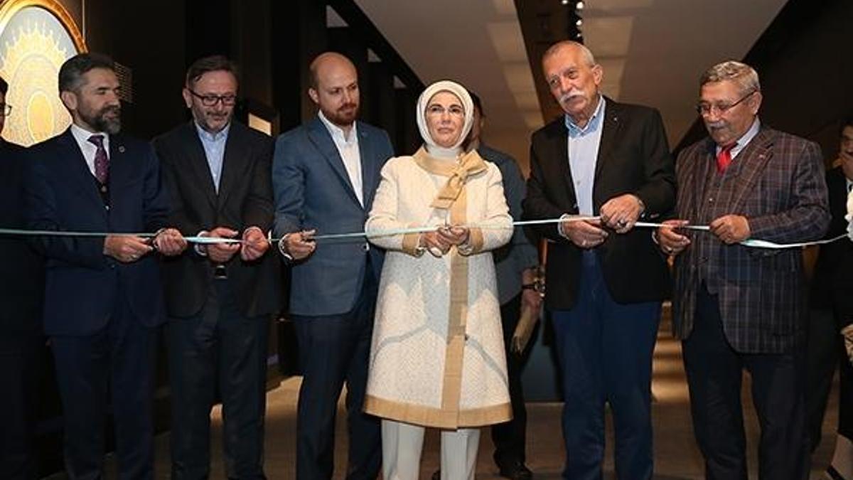 Emine Erdoğan, Çamlıca Camisi'nde sergi açılışı yaptı