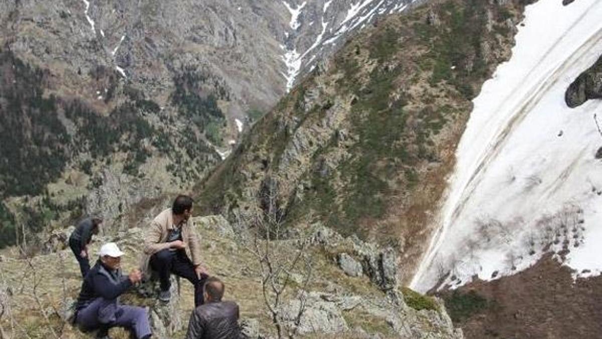 Kayıp gazetecinin ayakkabısı bulundu