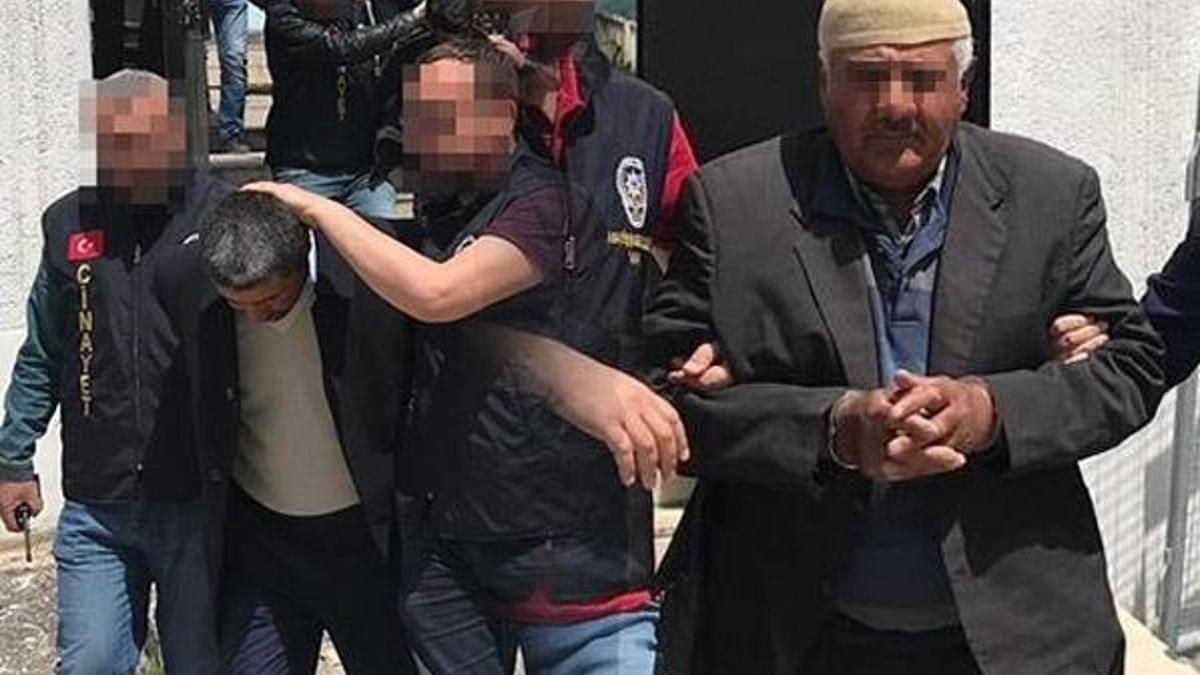 İnanılmaz olay! Minberin altında yakalandılar...