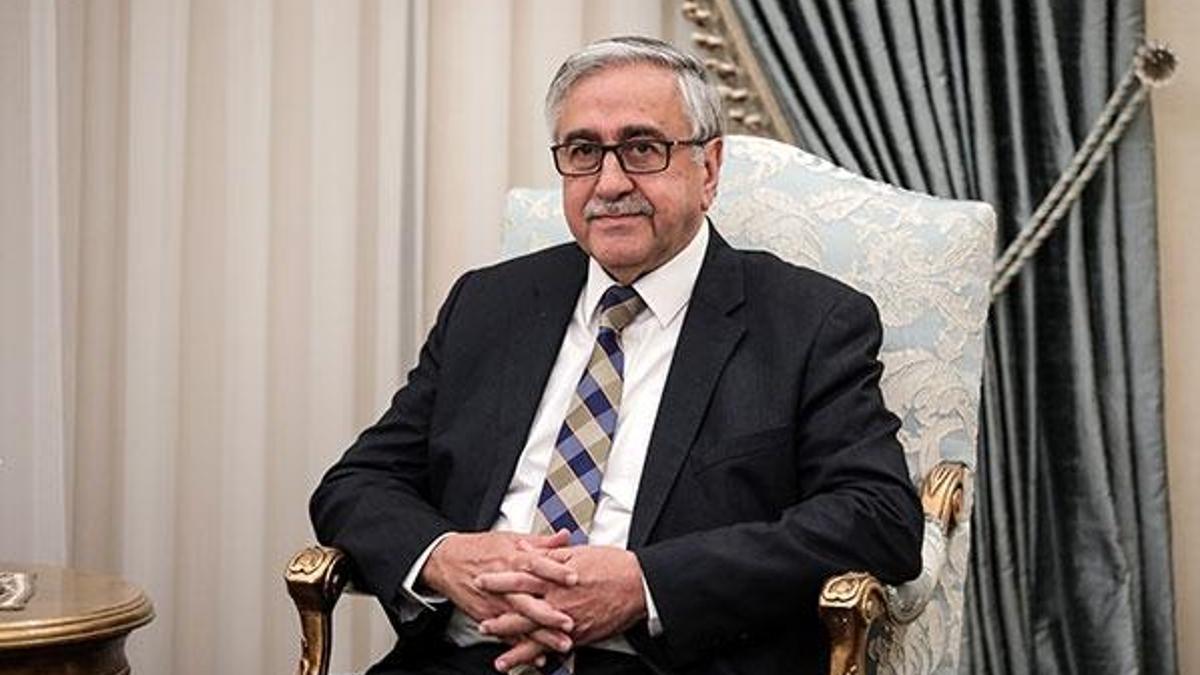 Mustafa Akıncı siyasi partilerin liderleriyle görüşmelerine başladı
