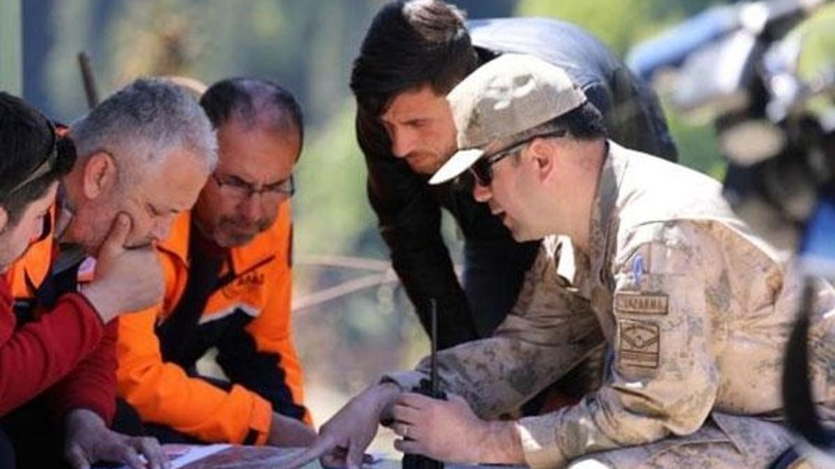 Uçuruma düşen kayıp gazeteci için derenin yönü değiştirilecek