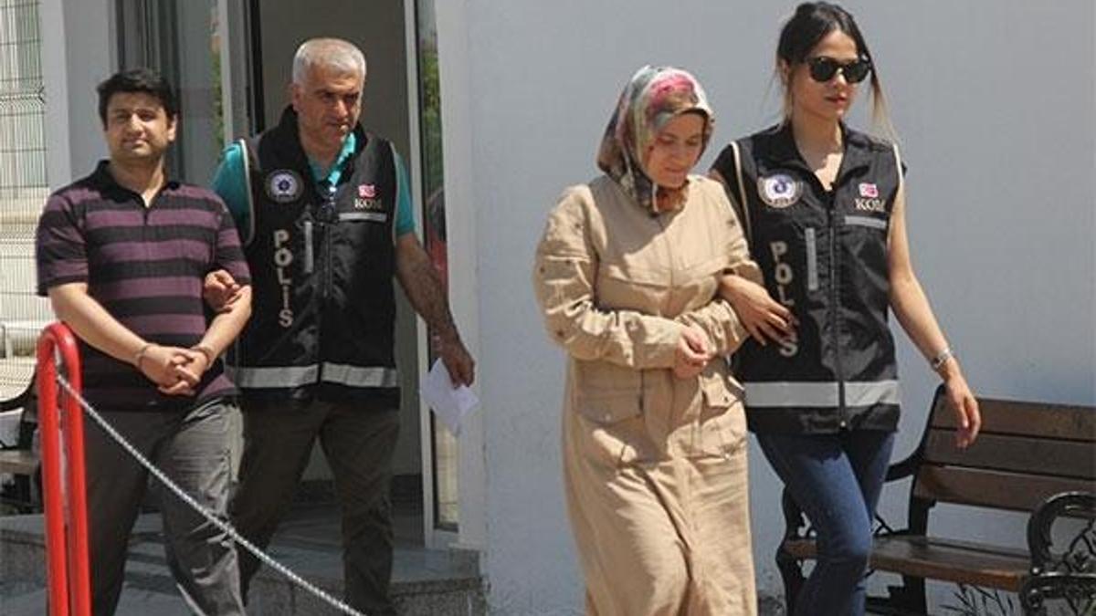 Araması bulunan çift Gaybubet evinde yakalandı