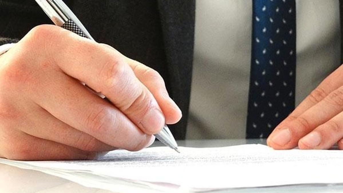 Ücret kesme cezasının şartları nelerdir?
