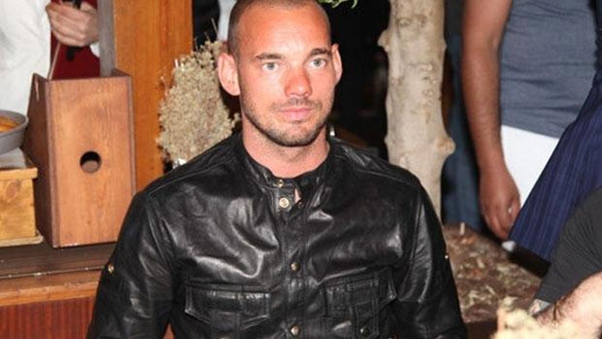 Wesley Sneijder İstanbul'a geliyor
