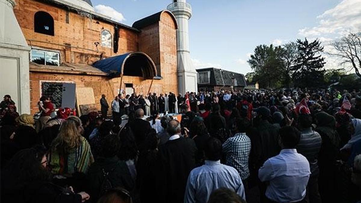 ABD'de kundaklanan Diyanet Camii küllerinden doğacak