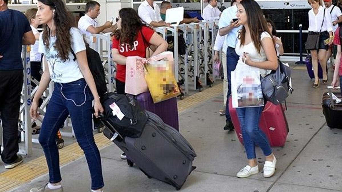 Bayram tatili öncesi biletlerin tamamı satıldı! Uyarı geldi...