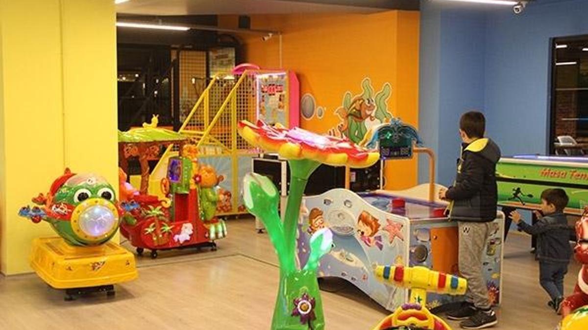 Çocukları rahat etsin diye açtı Türkiye’ye yayıldı!