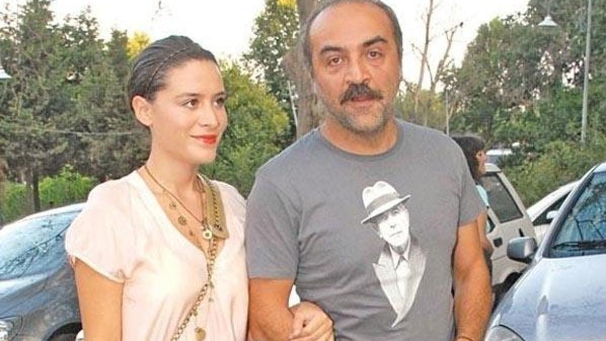 Eski eşe kalpli öpücük