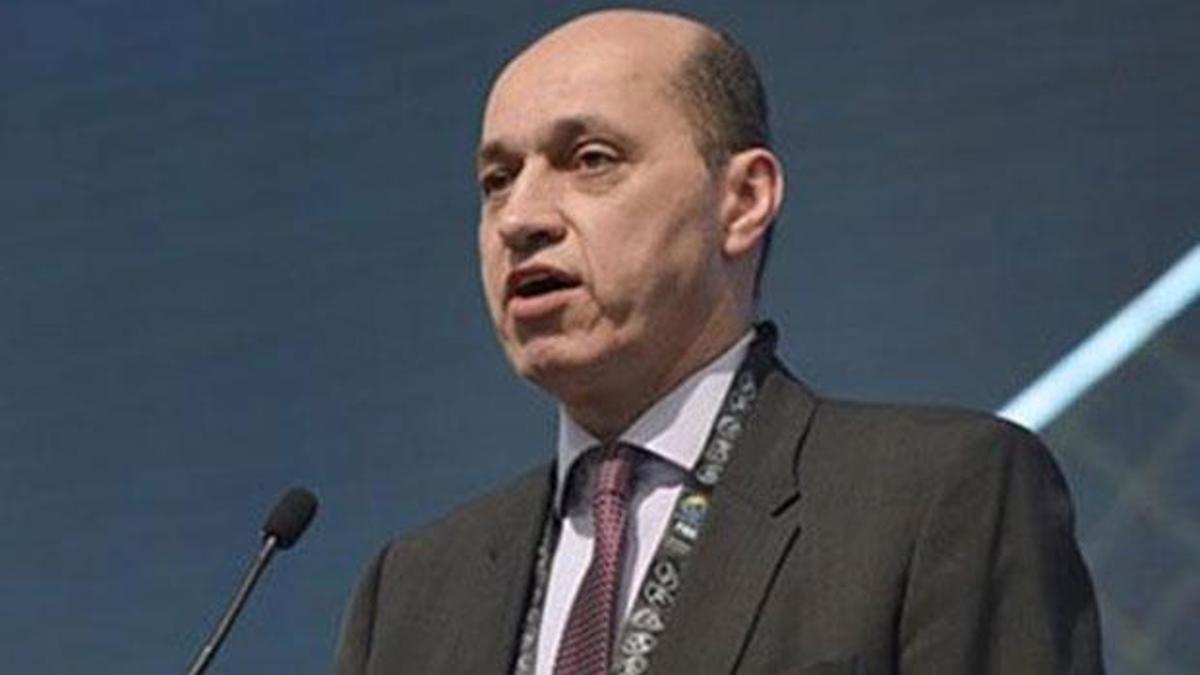 Turgay Demirel ikinci kez başkan seçildi